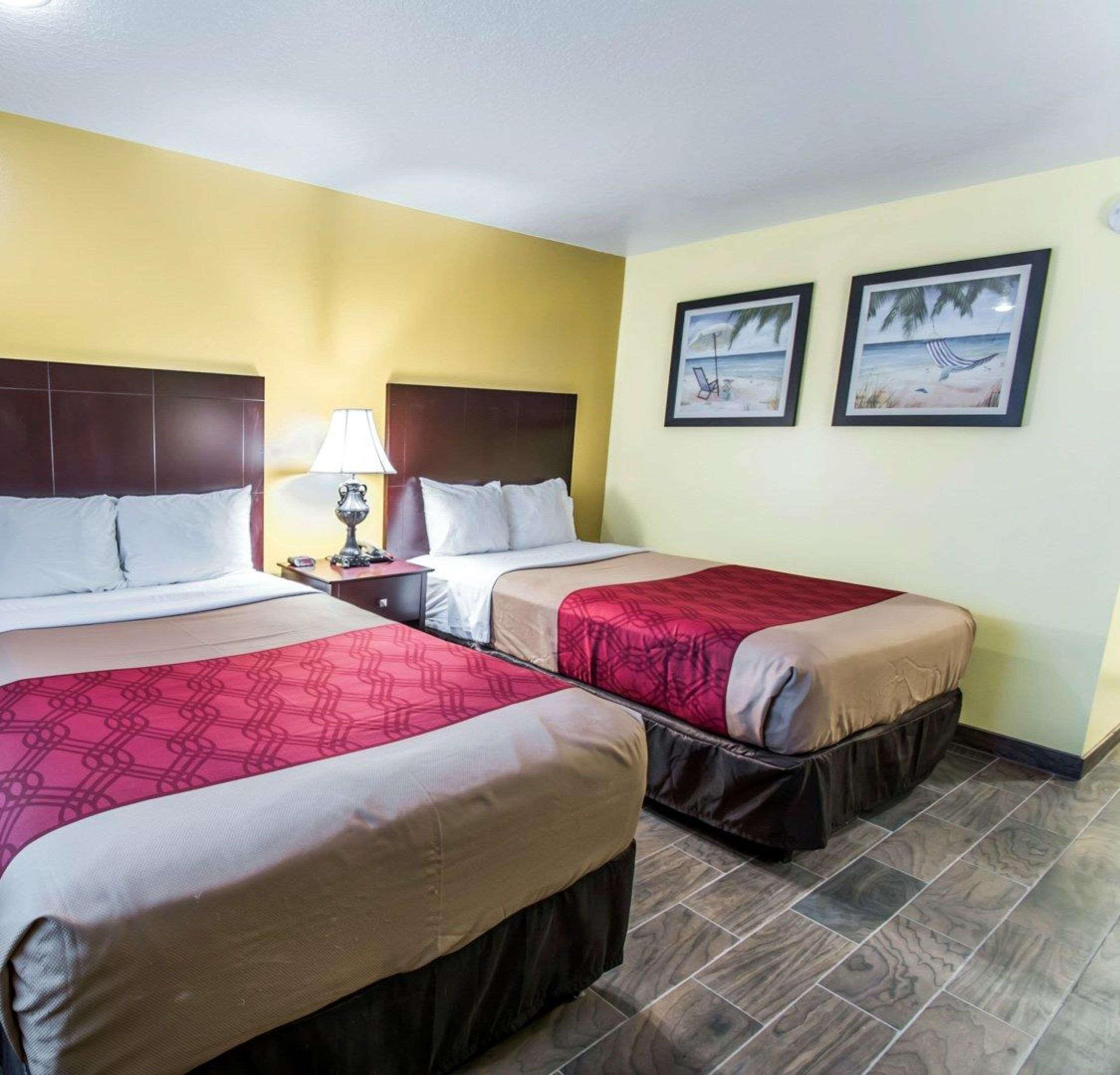 Econo Lodge Cocoa Beach - Near The Port Buitenkant foto