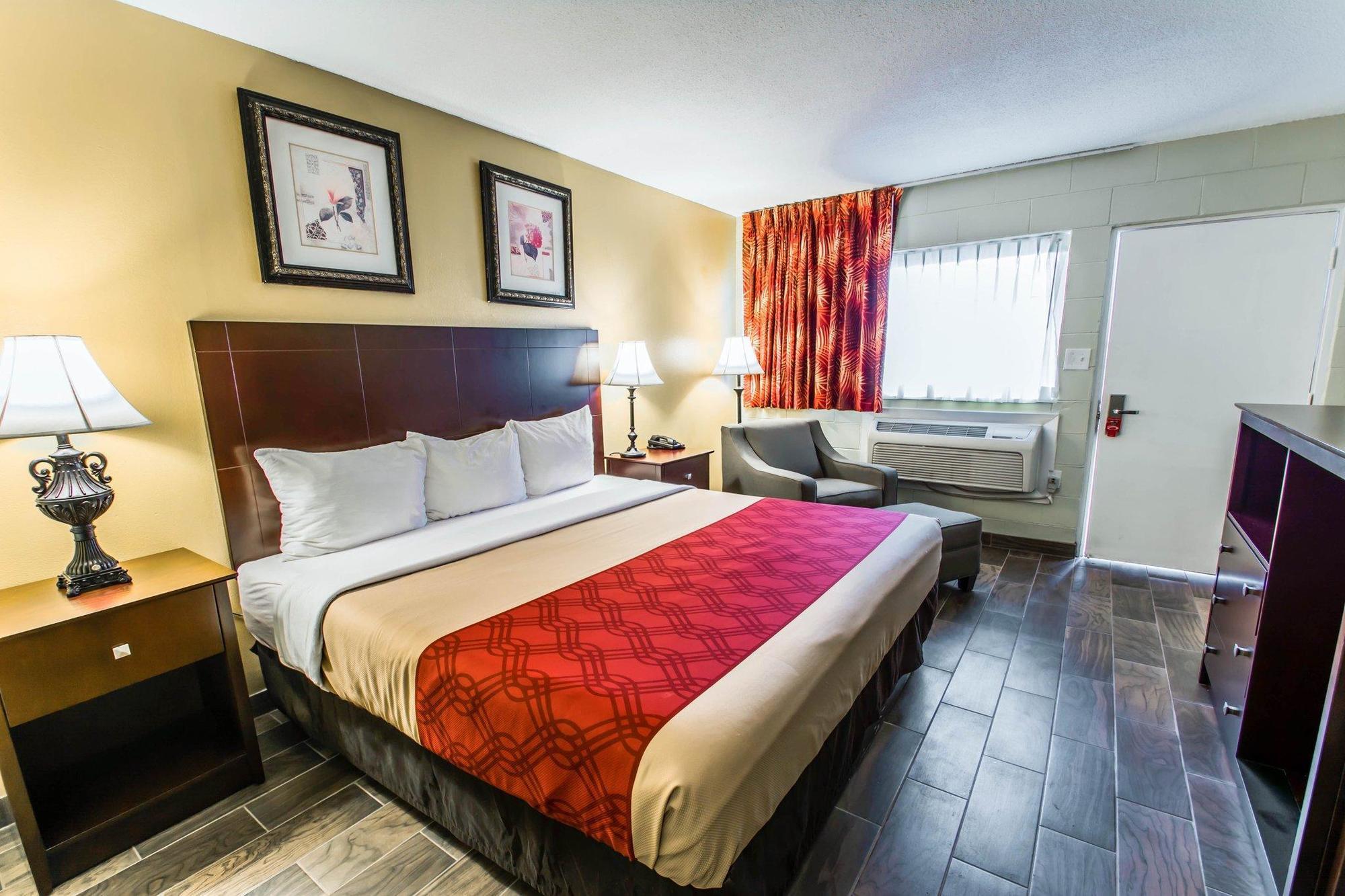 Econo Lodge Cocoa Beach - Near The Port Buitenkant foto