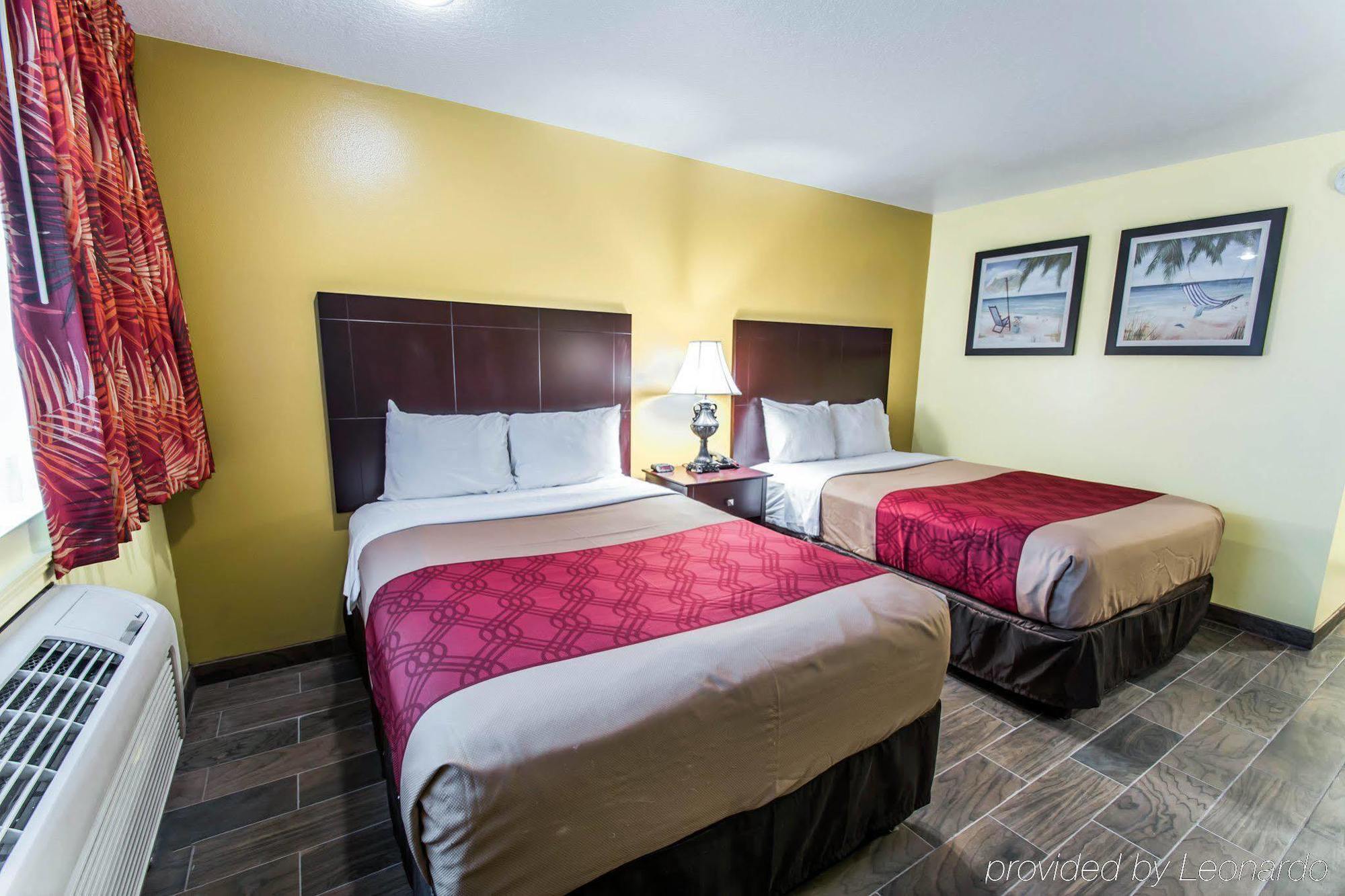 Econo Lodge Cocoa Beach - Near The Port Buitenkant foto