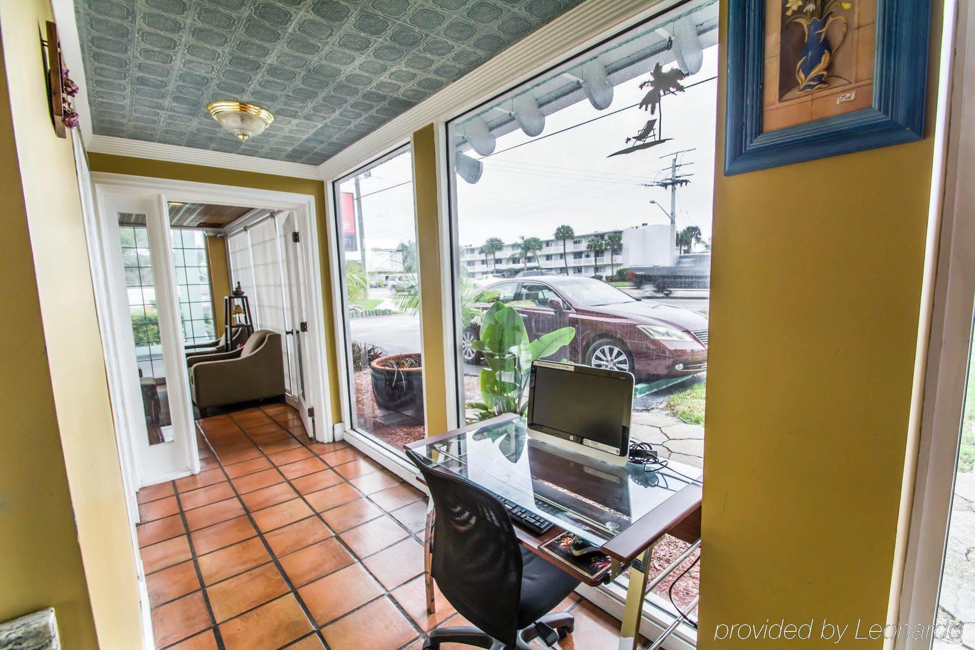 Econo Lodge Cocoa Beach - Near The Port Buitenkant foto